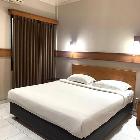 Hotel Caravan Tanah Abang Jakarta Luaran gambar