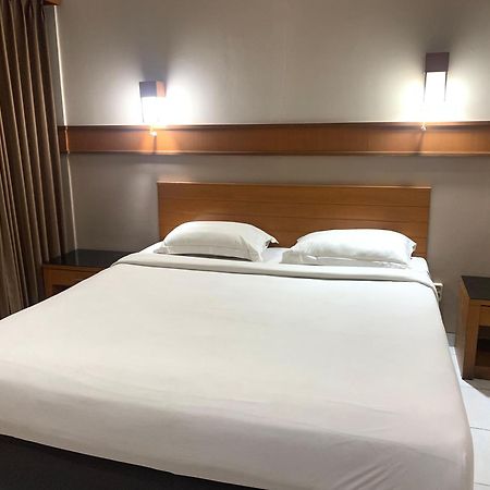 Hotel Caravan Tanah Abang Jakarta Luaran gambar
