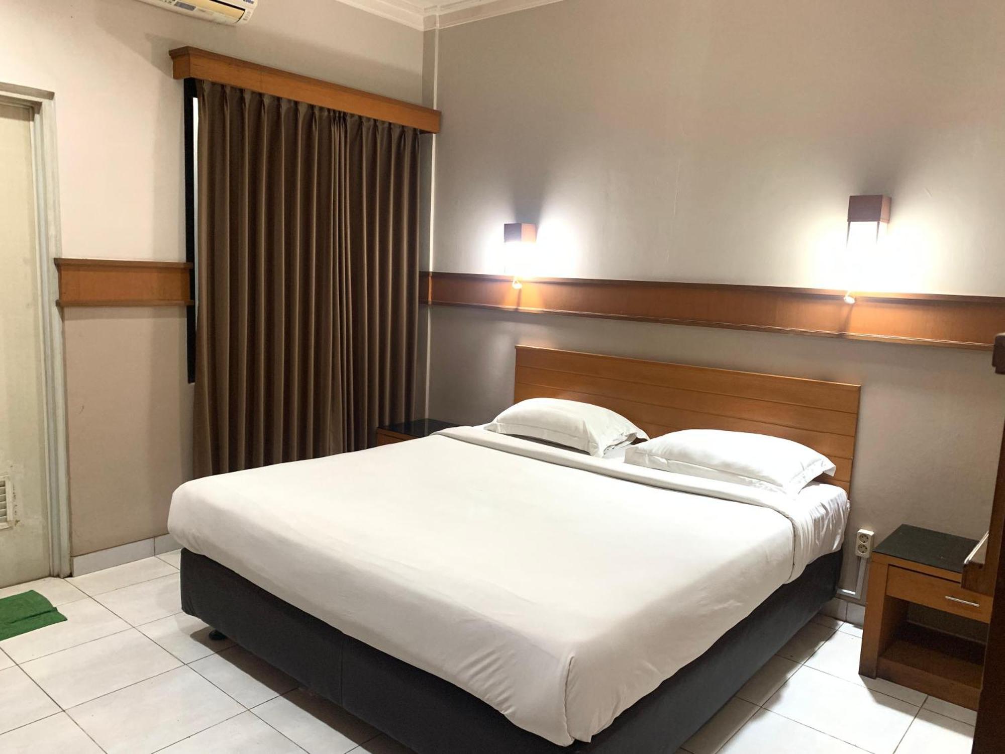 Hotel Caravan Tanah Abang Jakarta Luaran gambar