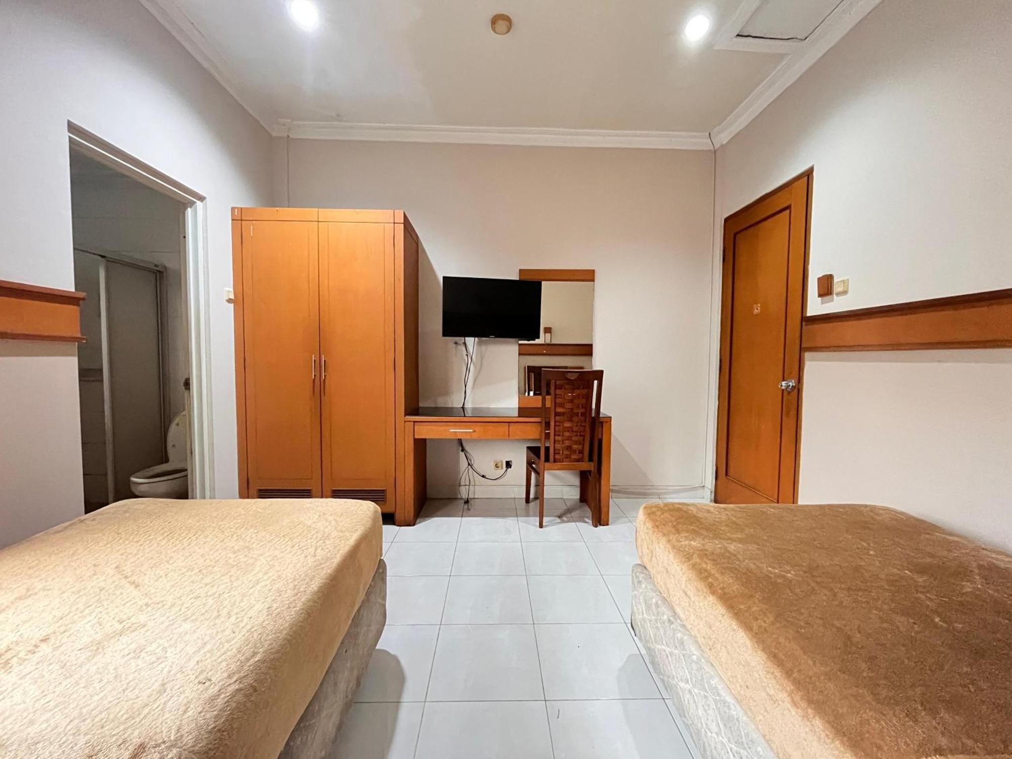 Hotel Caravan Tanah Abang Jakarta Luaran gambar