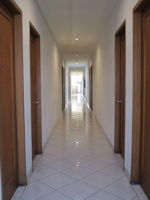 Hotel Caravan Tanah Abang Jakarta Luaran gambar