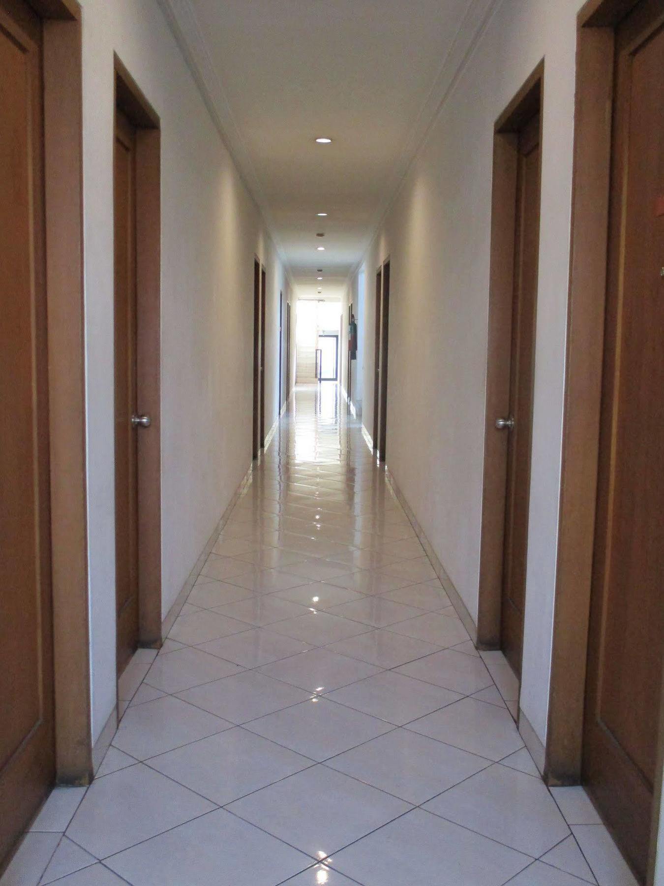 Hotel Caravan Tanah Abang Jakarta Luaran gambar
